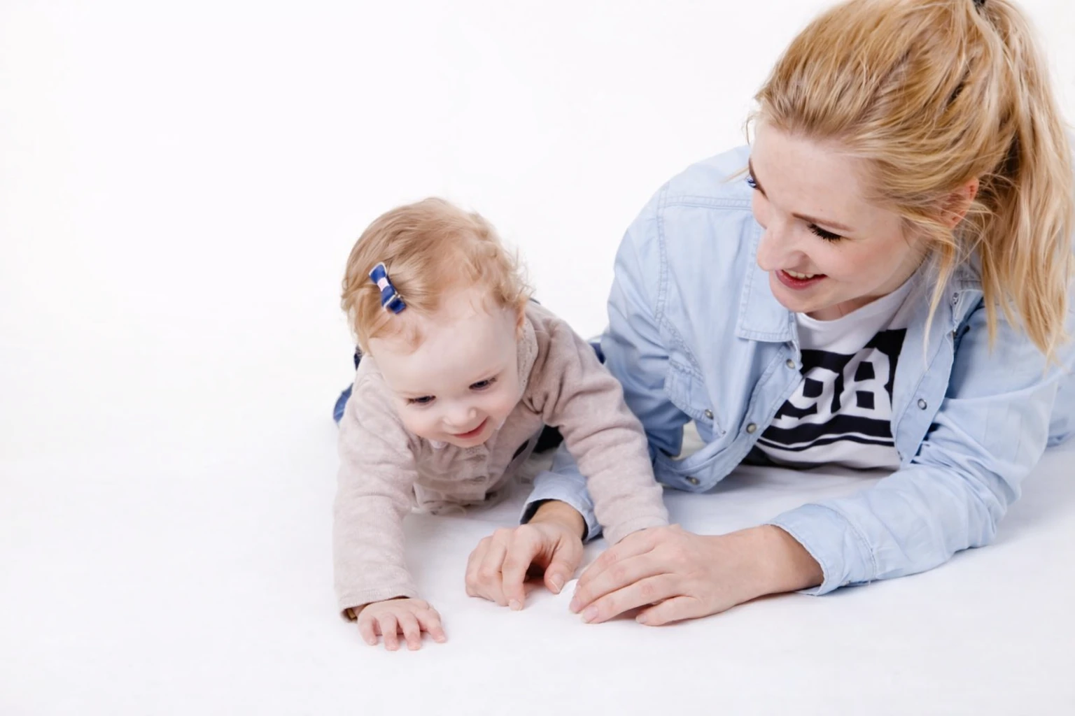 bébé assistante maternelle